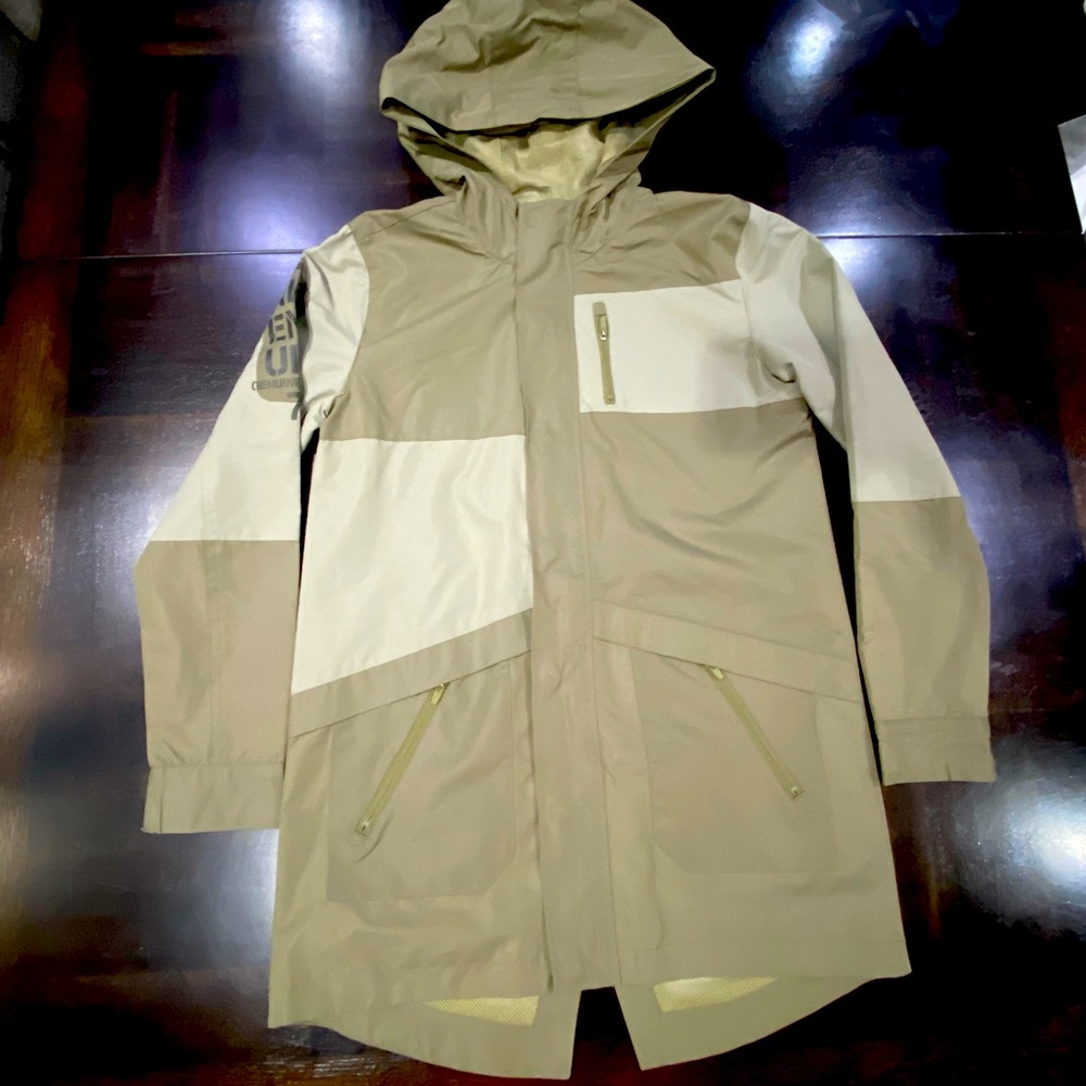 Epic Threads  Boys Long Raincoat Lightweight Jacket Size M (74-100lbs/56-61”)